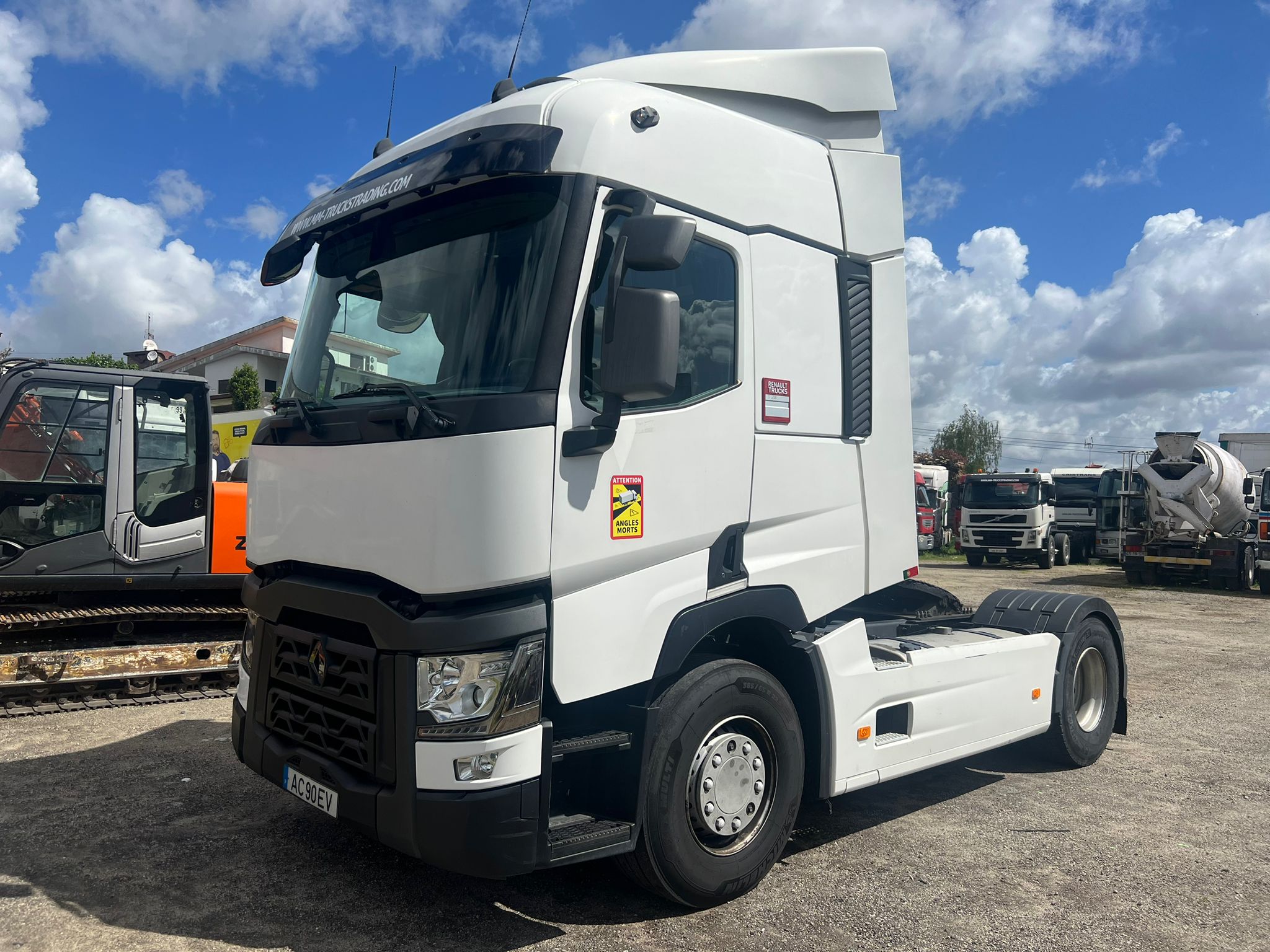 RENAULT T480