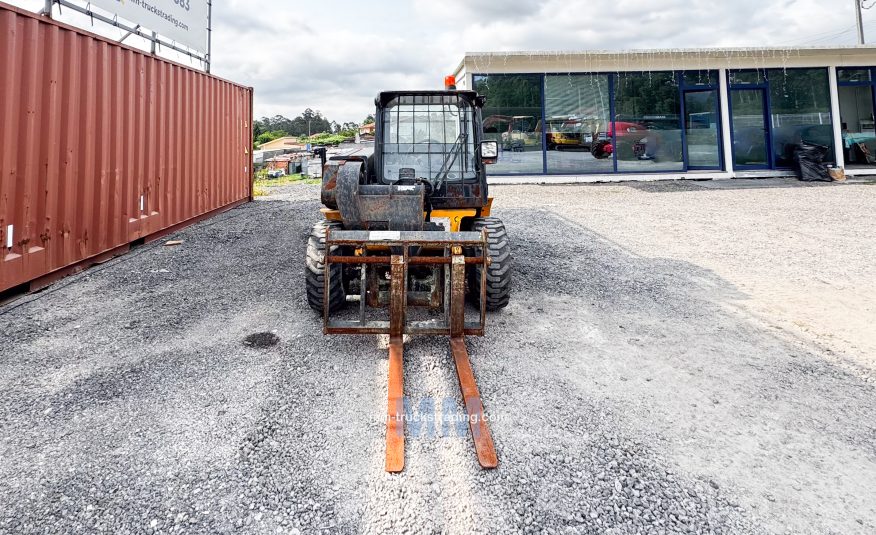 JCB 520 40