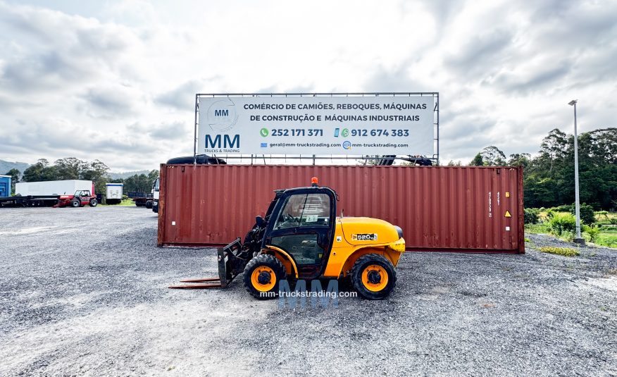 JCB 520 40