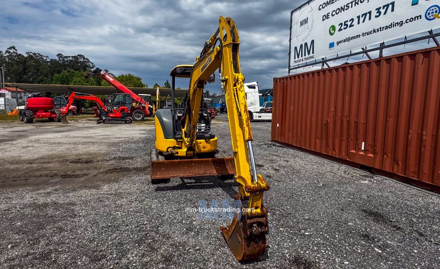 KOMATSU PC35MR-3